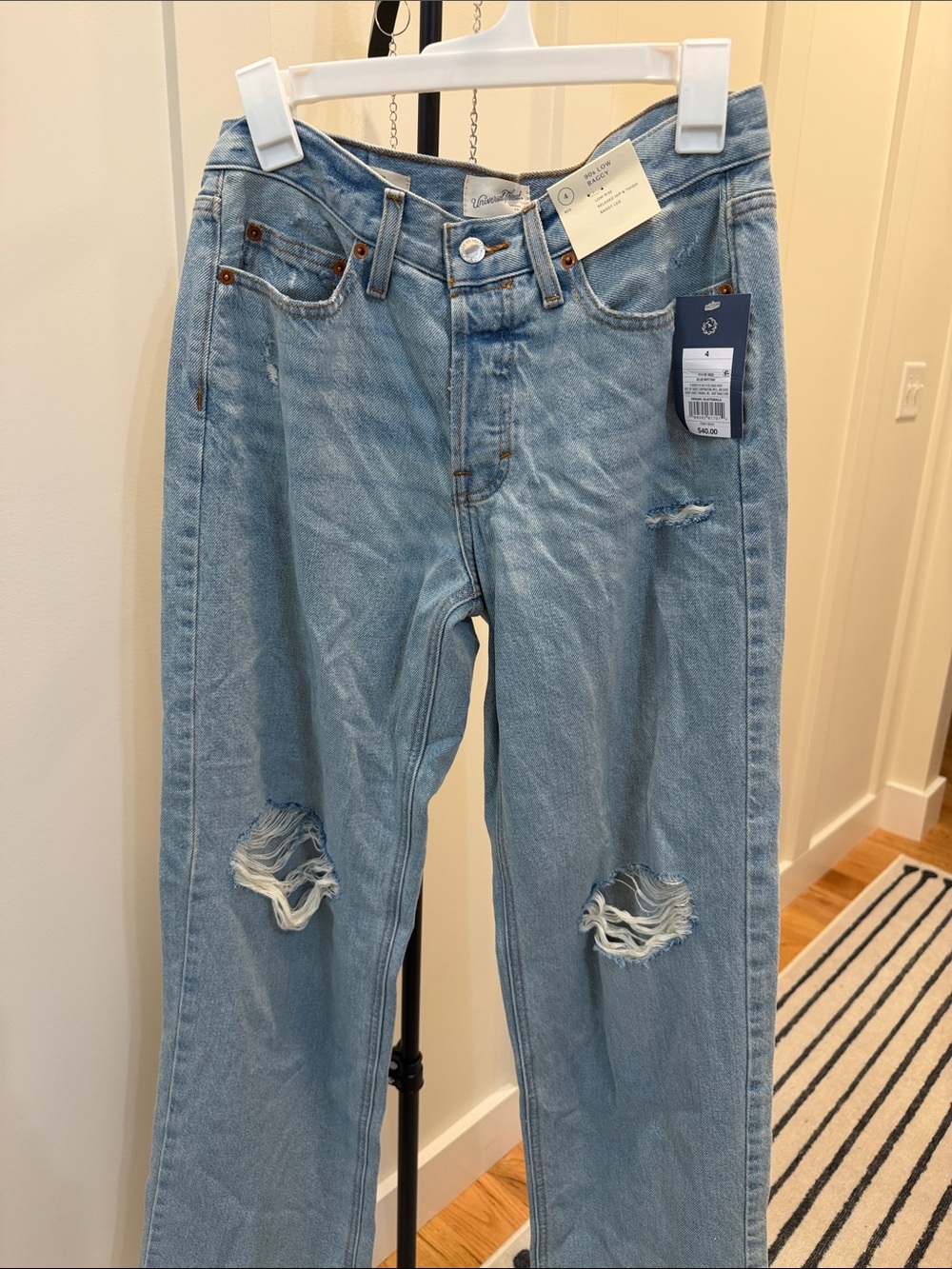 Light Blue 99s Low Baggy Distressed Women's Jeans size 4 Universal Thread #899